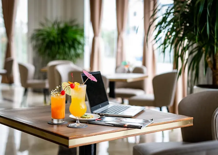 Paddington Bayview 5* Hạ Long