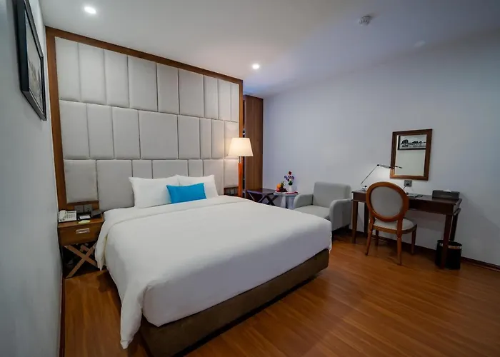 Paddington Bayview 5* Hạ Long