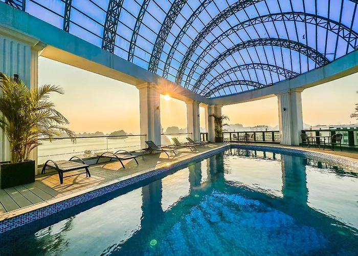 Khách sạn Paddington Bayview Hạ Long